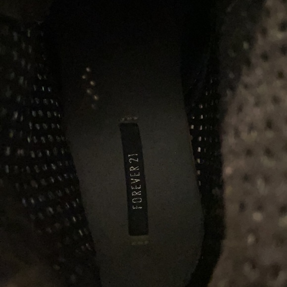 Boots - Picture 3 of 3